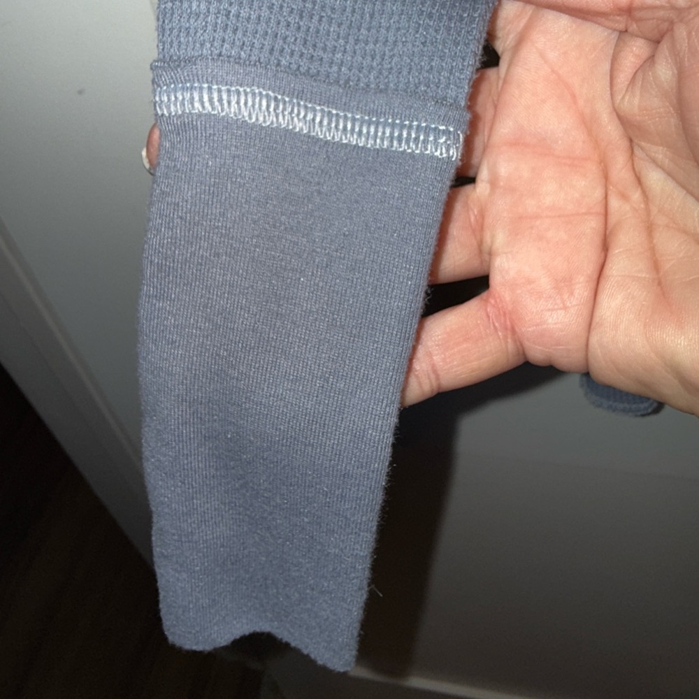 American Eagle Outfitters Gray Button Down Hoodie Top - Picture 3 of 9